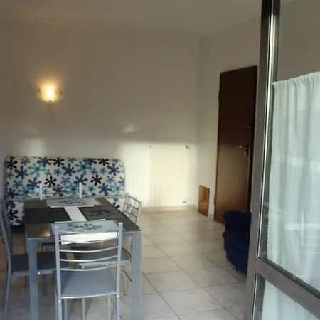 Quattro - Cir 0008 아파트 *