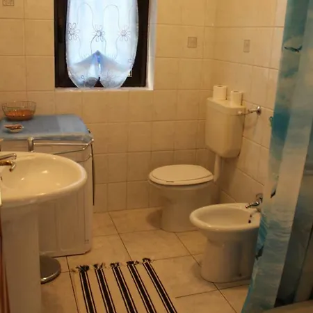 Quattro - Cir 0008 * 奥斯塔